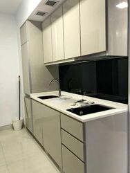 The Centren (D14), Apartment #574172831